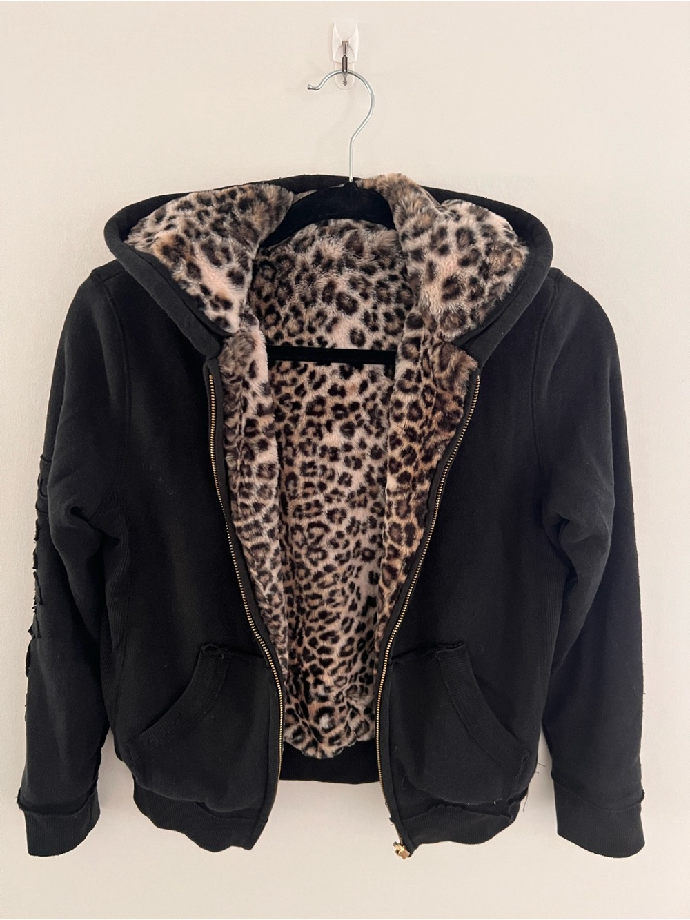 Butter Hoodie - Black w/ Leopard Faux Fur Lining